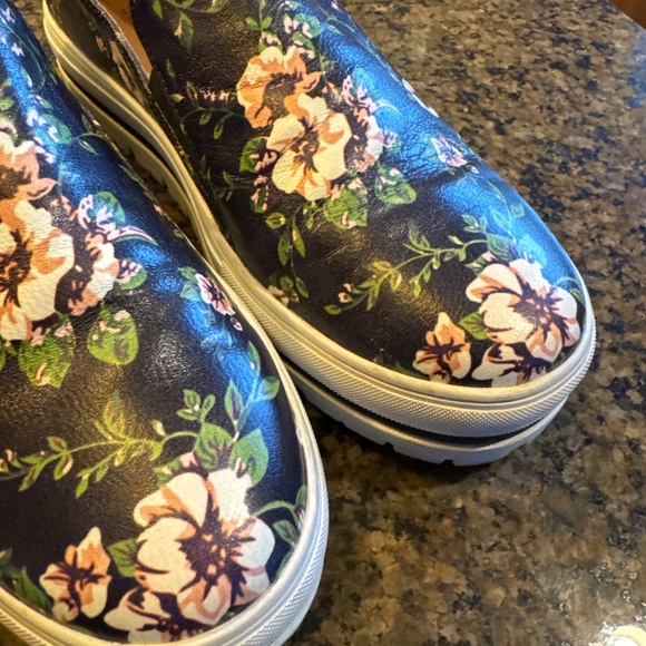 Halogen 9.5 Women's Halogen Teagen Sneakers Platform Floral Leather Shoes - Picture 9 of 9